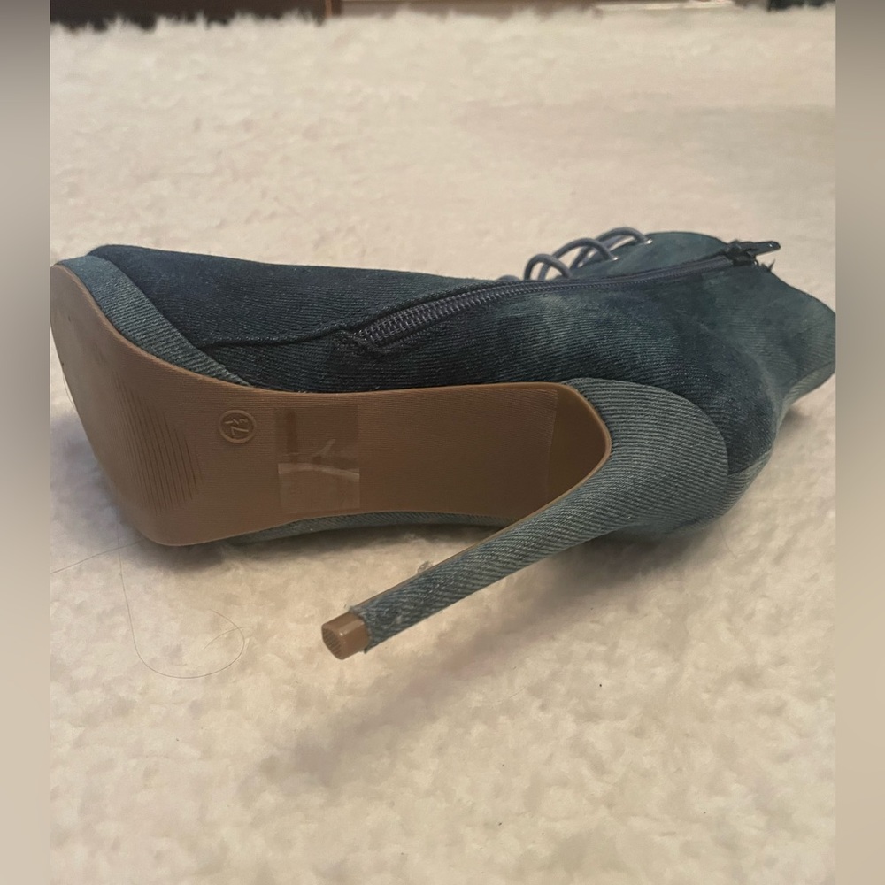 Booties - Picture 3 of 4
